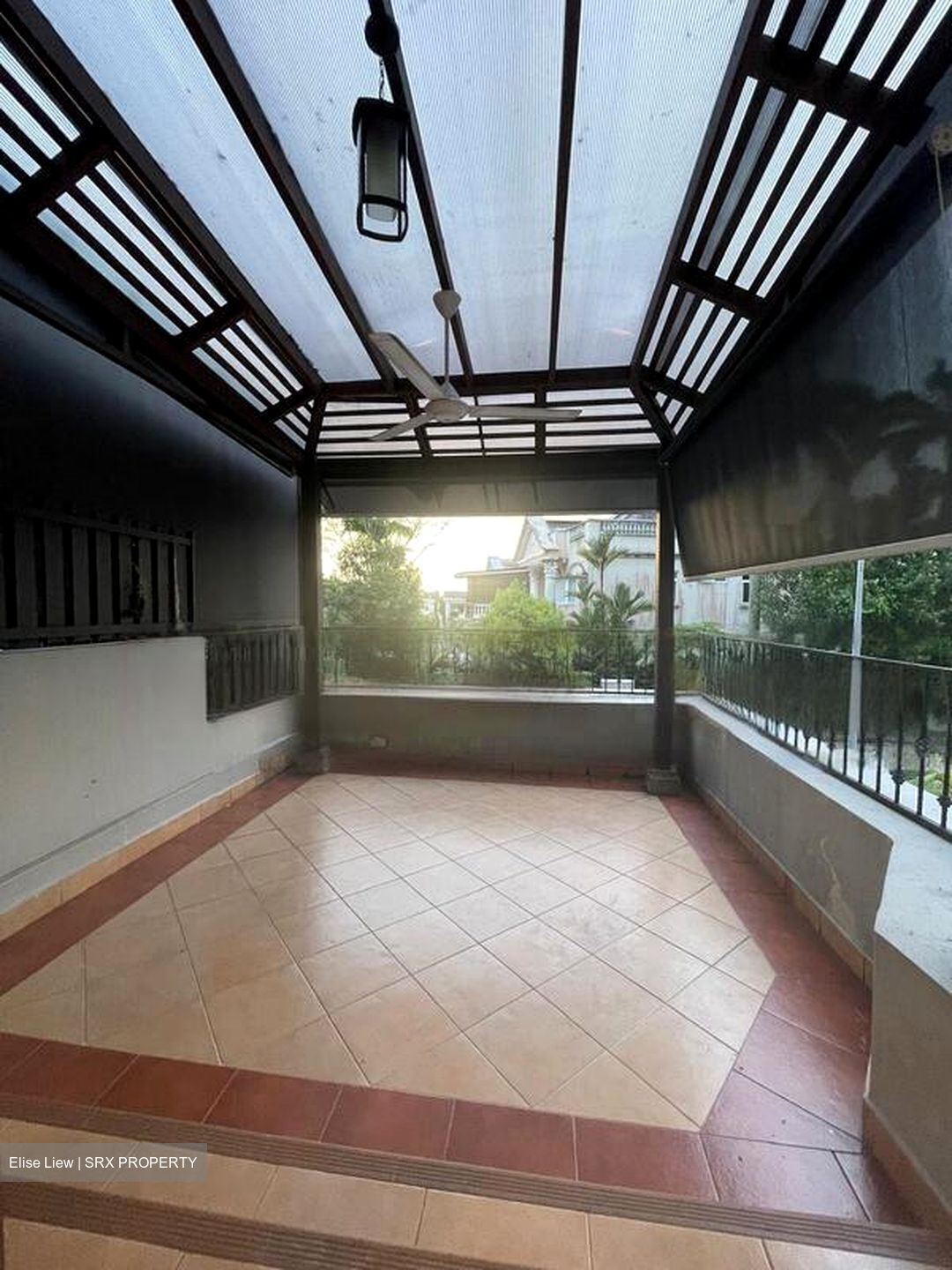 La Suisse (D11), Terrace #476008871